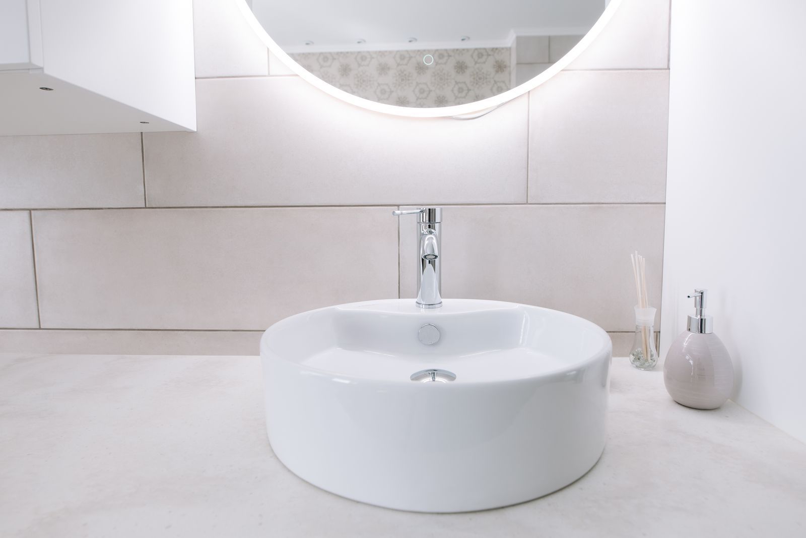 Image may contain Basin Sink and Sink Faucet